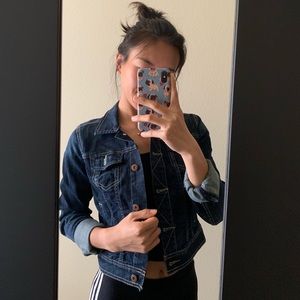 Cropped denim jacket